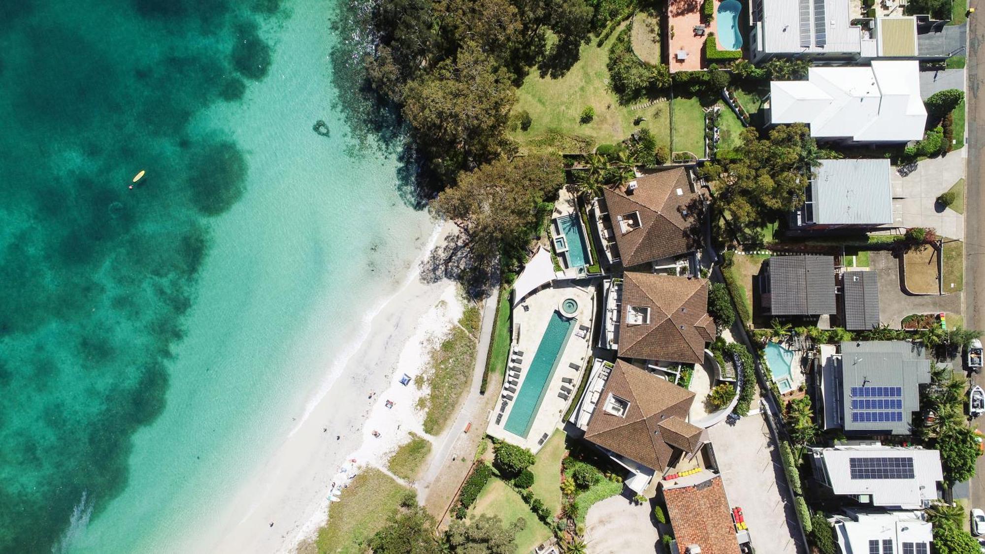 Dutchies Motel Nelson Bay & Dutchmans Beach Apartments Exterior photo