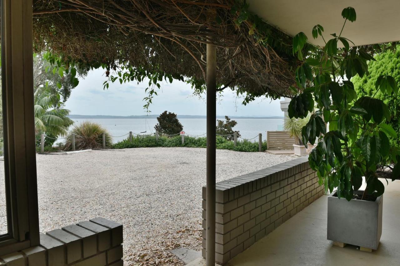 Dutchies Motel Nelson Bay & Dutchmans Beach Apartments Exterior photo
